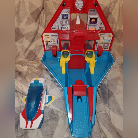 Paw Patrol Super Paws Mighty Jet Command Center 2 In 1 Spaceship/ jet - Picture 4 of 5